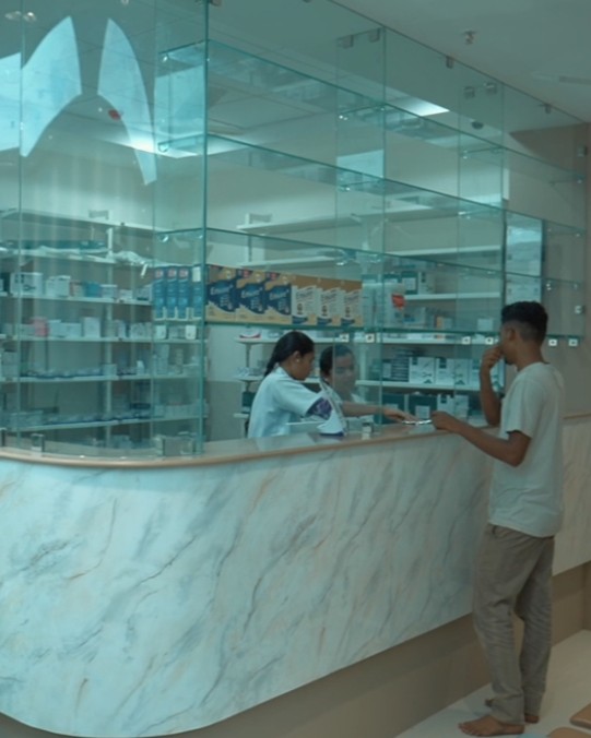hospital pharmacy service counter